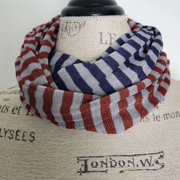 Anne Taylor Stripe Infinity Scarf - Picture 5 of 6